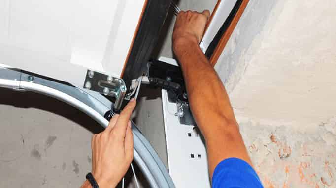Randburg garage door repairs